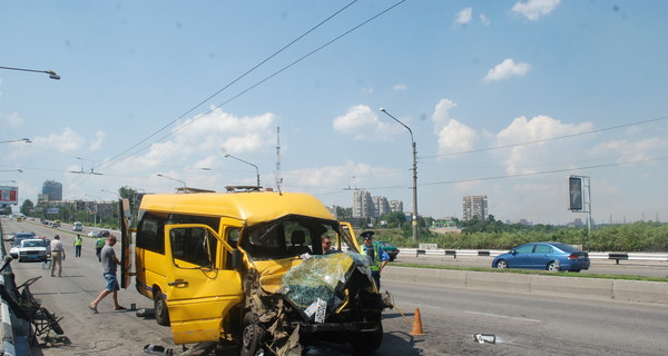 Официально: водитель маршрутки в Запорожье мог сохранить жизнь пассажирки