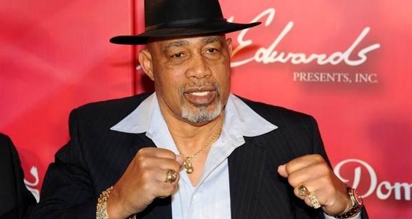 Умер легендарный боксер, победивший Мохаммеда Али