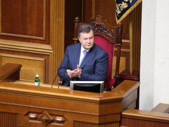  Виктор Янукович пришел на заседание ВРУ