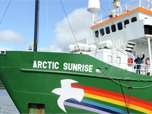 На помощь задержанному в России украинскому 