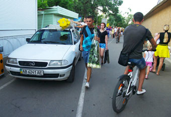 Первую велосипедную дорожку обустроят на Французском бульваре