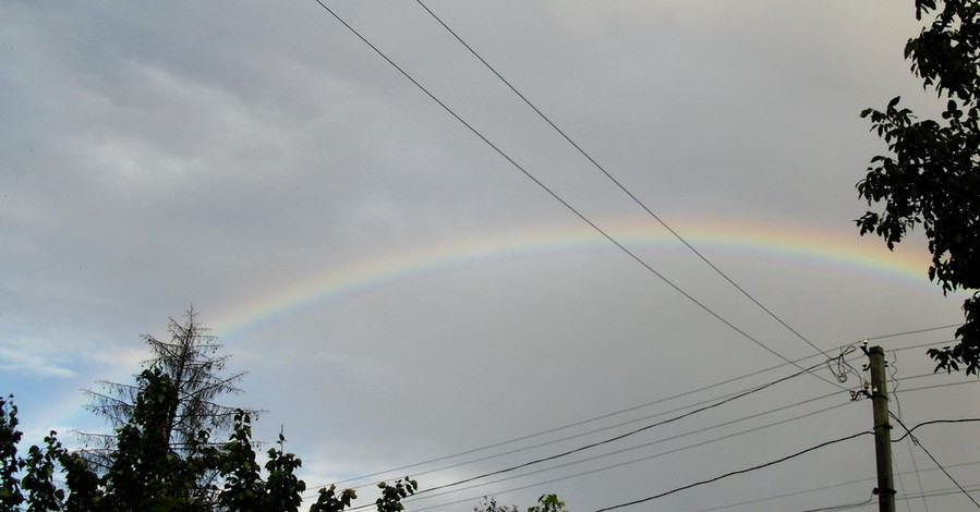 В Днепропетровске видели осеннюю радугу