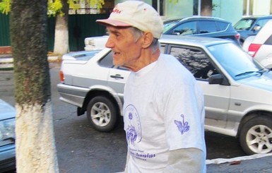 78-летний житомирец участвует во всех марафонах и ничем не болеет 