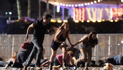 На концерте в Лас-Вегасе погибло 50 человек 