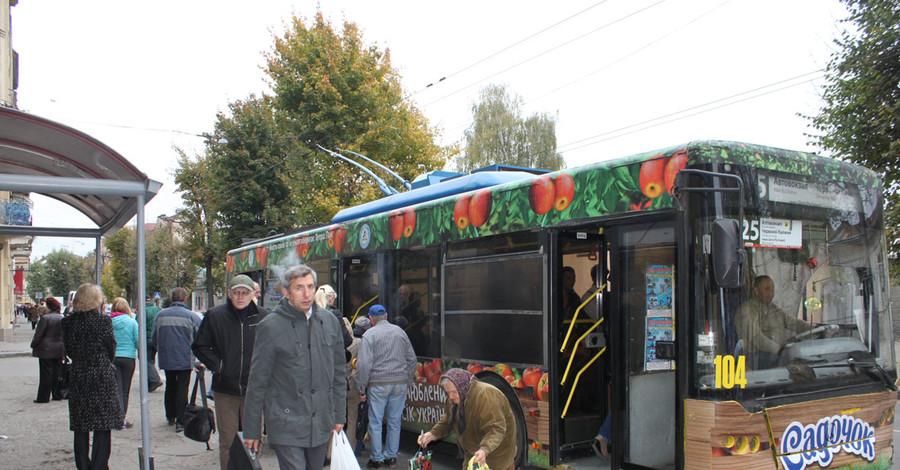 Львов остановился: водители трамваев и троллейбусов объявили забастовку