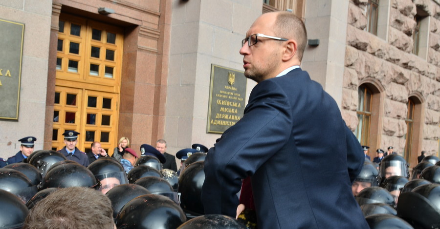 Сплошной стеной: Киевсовет вновь на осадном положении  