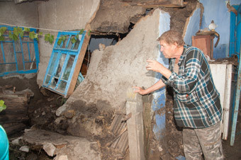 Последствия наводнения под Одессой: сельчане боятся спать в затопленных домах и подсчитывают убытки