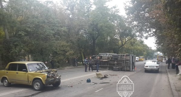 Авария в Одессе: перевернувшаяся 