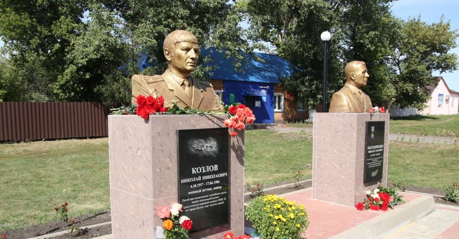Почему летчику, спасшего жителей городка под Одессой, не дают звания Героя Украины