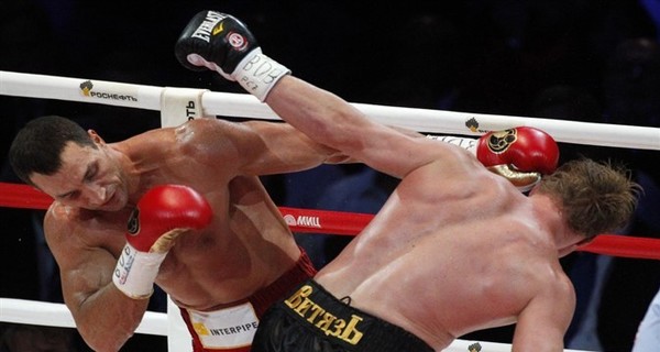 Политолог: Владимир Кличко в бое с Поветкиным не забывал об президентских амбициях Виталия 