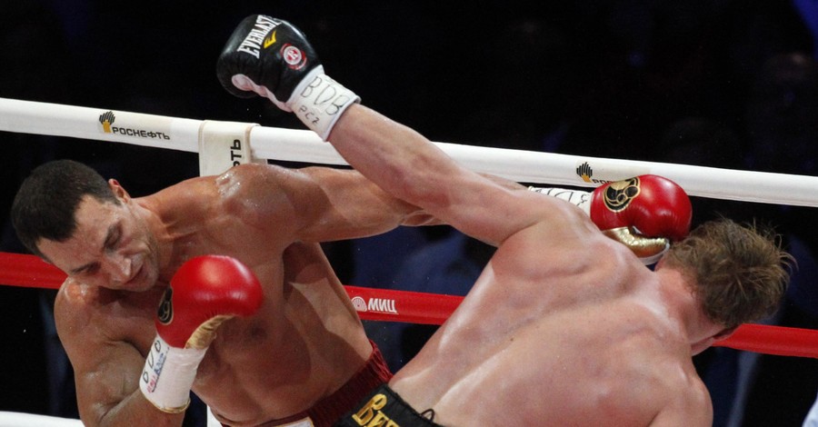 Махание кулаками после драки Кличко и Поветкина