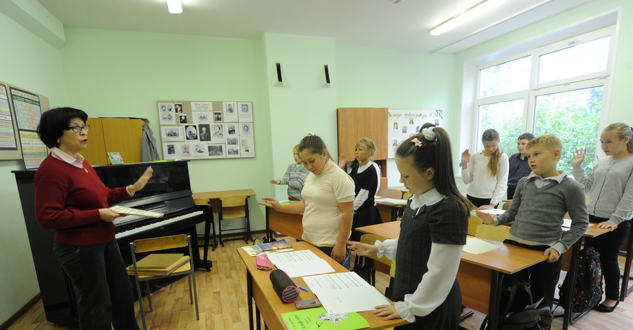 Бюджетников пугают отсутствием денег 