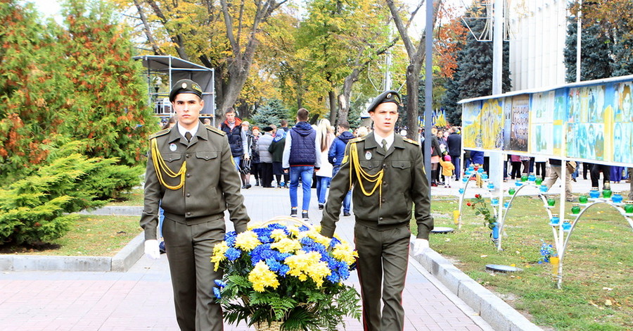 День защитника отечества в Днепре