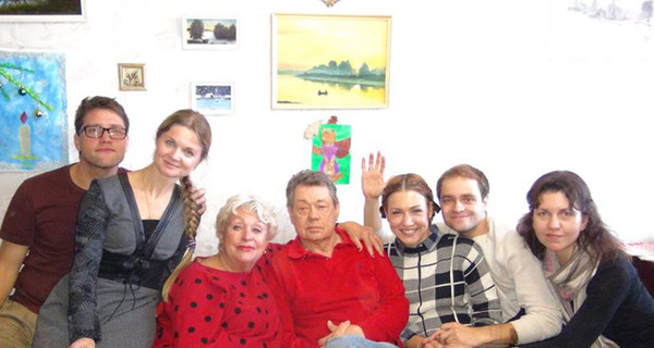 Николай Караченцов после долгого лечения в Китае вернулся на съемочную площадку