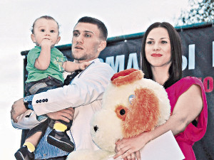 В родном городе Ломаченко готовятся к бессонной ночи