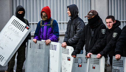 Акция протеста в центре Киева в лицах