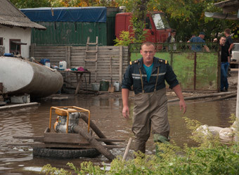 Жители затопленных под Одессой сел винят в наводнении проклятье пятницы, 13-го