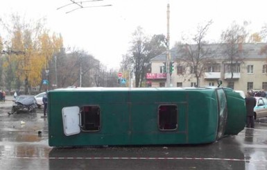 Виновником аварии в Сумах стал пьяный сотрудник 