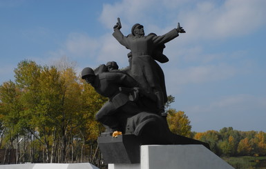Днепропетровск начал празднование 70-летия освобождения от фашистских захватчиков