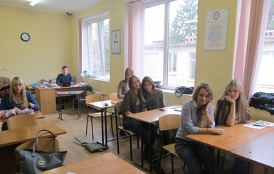 Харьковские школьники подарят больным детям 