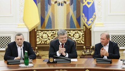 Петр Порошенко встретился с Умеровым и Чийгозом (фото)