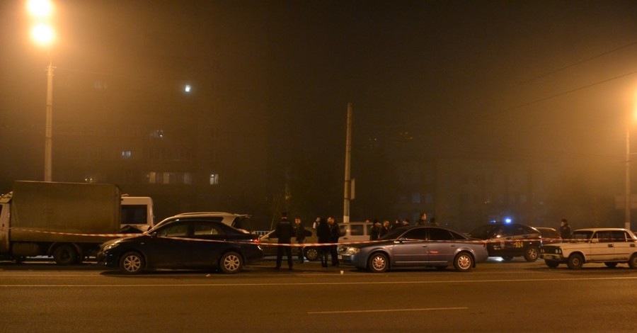 В Днепропетровске пьяный водитель протаранил восемь автомобилей