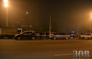 В Днепропетровске пьяный водитель протаранил восемь автомобилей