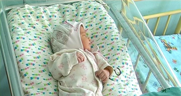 Мелитопольская девочка-найденыш будет полгода ждать родителей в больнице