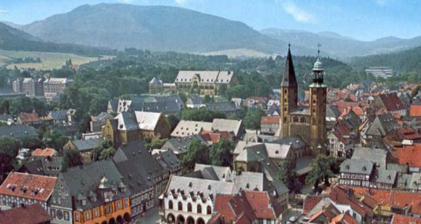 Гитлера лишили статуса почетного гражданина города Гослар спустя 72 года