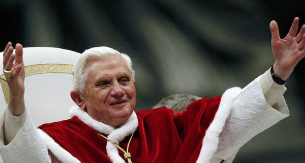 Ничего святого! Спецслужбы США могли прослушивать даже телефон Папы Римского