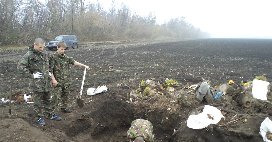 В степи нашли останки полсотни советских солдат