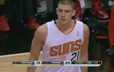 Украинский центровой дебютировал в НБА