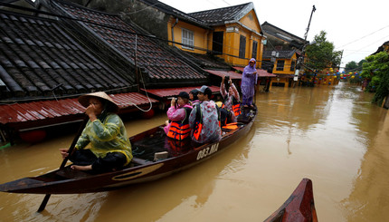 Фоторепортаж: последствия тайфуна 