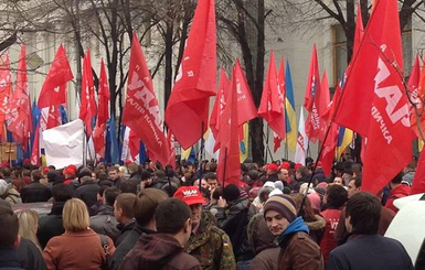 Заседание Рады закрыли, так и не начав