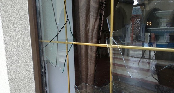 В Харькове преступники напали на обменный пункт и ресторан