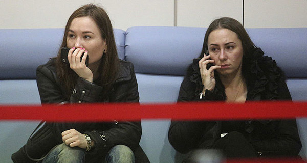 Родные стюардессы разбившегося в Казани самолета: 