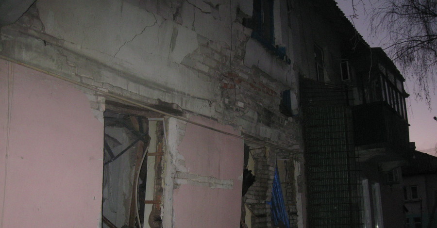Жильцы взорвавшегося дома в Першотравенске чудом остались живы