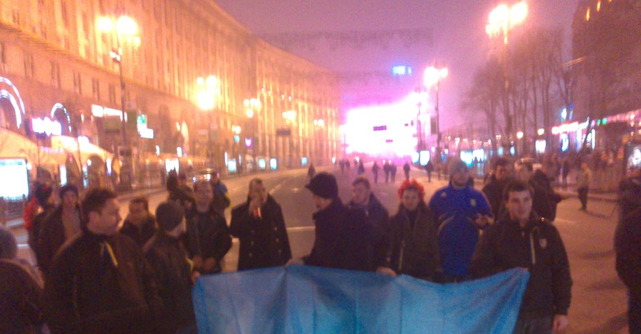 Митингующие с Майдана потихоньку начинают расходиться 