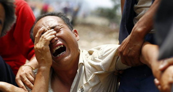 В Гонконге попал в аварию пассажирский паром, пострадали 85 человек