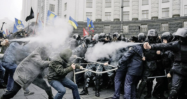 МИД РФ о ЕС и Украине: Мы надеемся, что украинский народ сам во всем разберется
