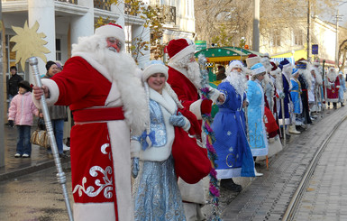 В Евпатории выберут лучшего Деда Мороза и Снегурочку