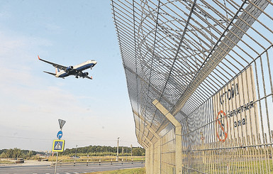 Авиакатастрофа в Казани: автопилот не вписался в поворот