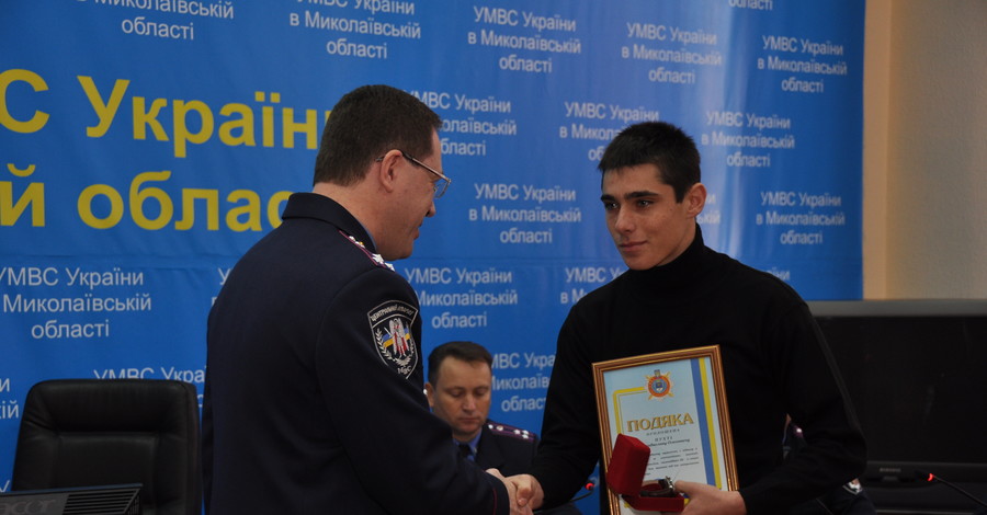 Студент защитил от грабителя женщину 