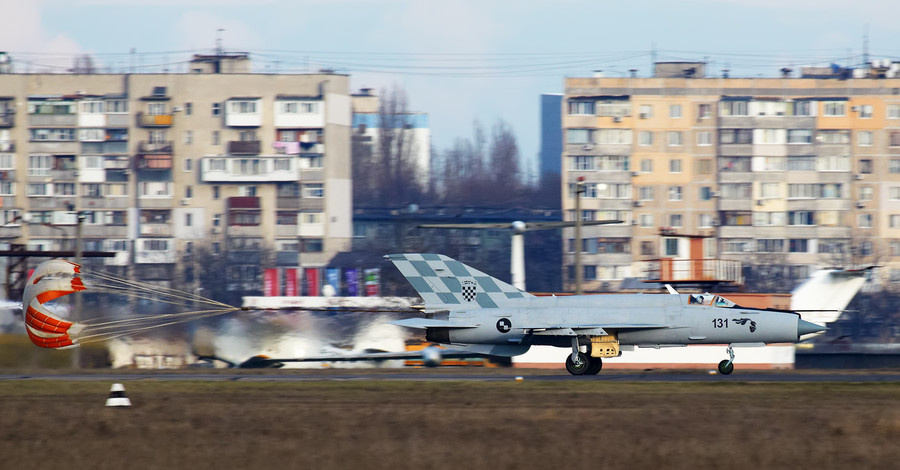 Над Одессой кружил самолет НАТО