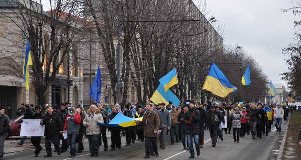 В Днепропетровске митингует даже Дед Мороз