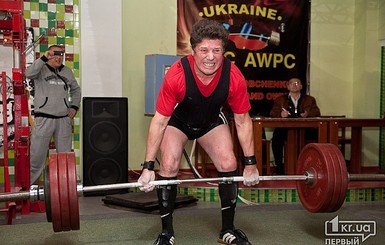 Чемпион мира по пауэрлифтингу Валерий Литовченко: 