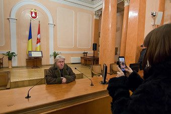 10 человек на кресло мэра: в одесском горсовете провели премьерную экскурсию