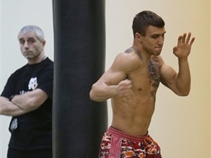 Чемпион Гильермо Ригондо бросил вызов Василию Ломаченко