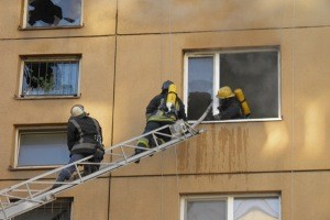 На пожаре в Ужгороде спасли детей