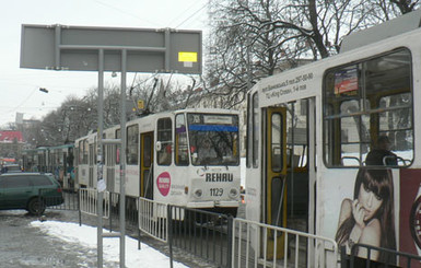 Из-за тройного ДТП во Львове не ходят трамваи